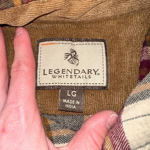 Men’s legendary whitetail flannel button up - Picture 2 of 3